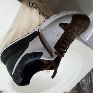 100% auth louis vuitton sneaker shoes 13 size